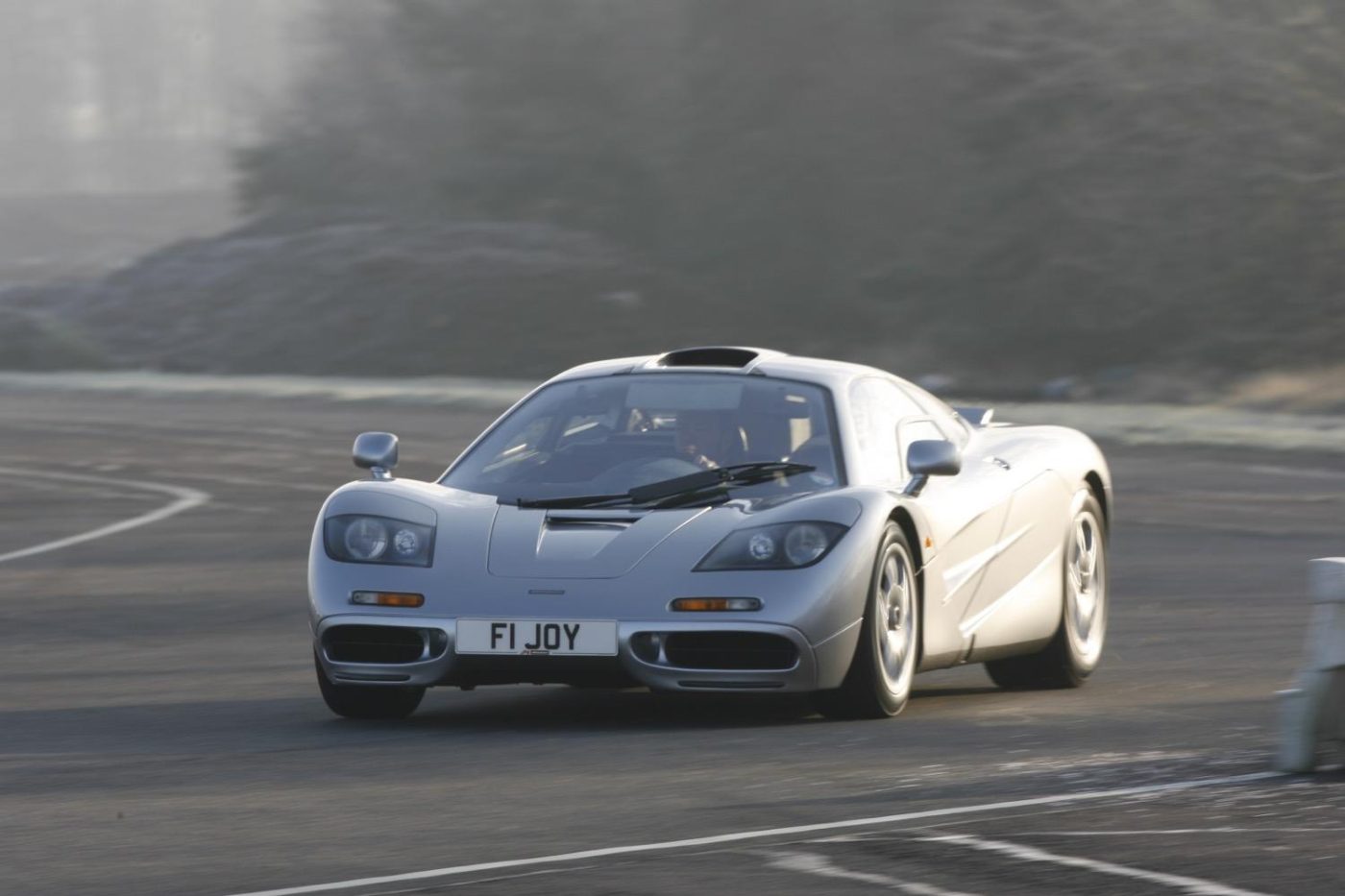 mclaren f1 top