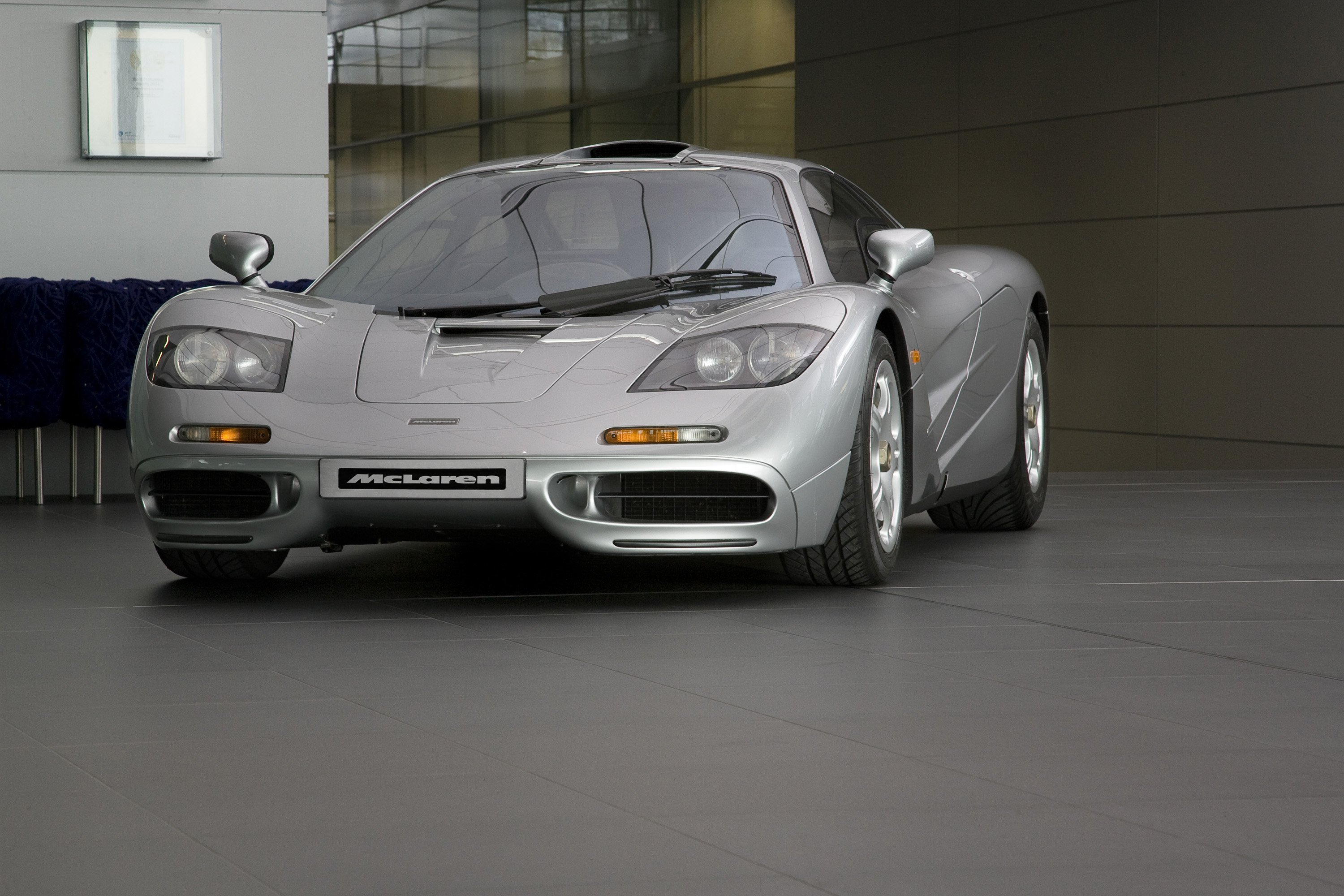 Mclaren F1 Цена