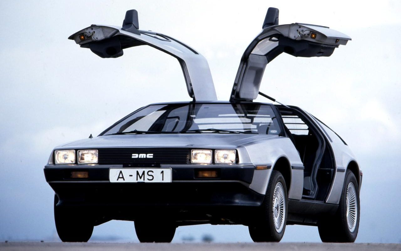 DeLorean DMC-12