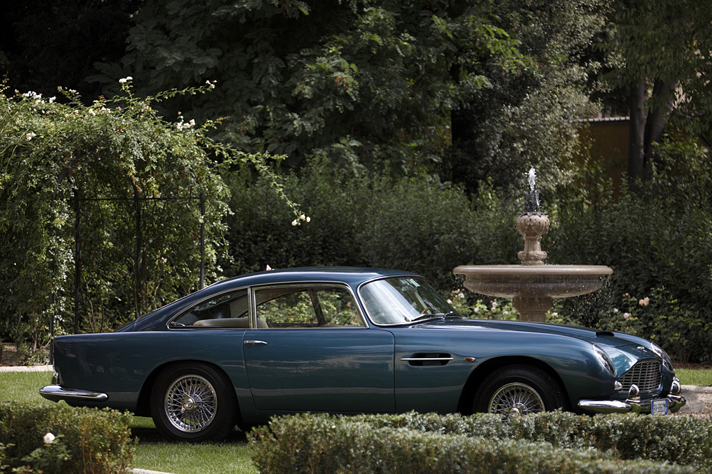 1961 Aston Martin DB4 Series V Vantage Gallery