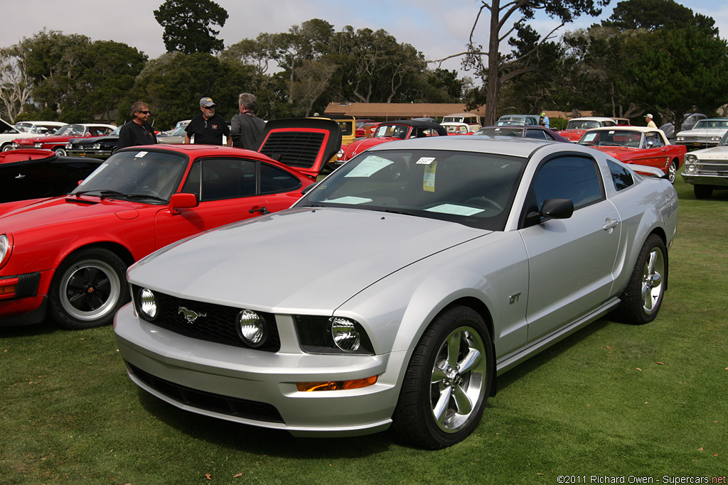 2005 Ford Mustang GT Gallery