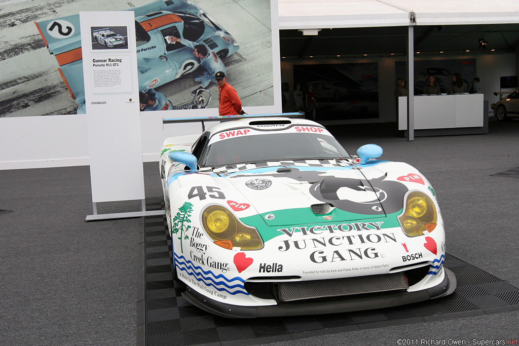 1996 Porsche 911 GT1 Gallery