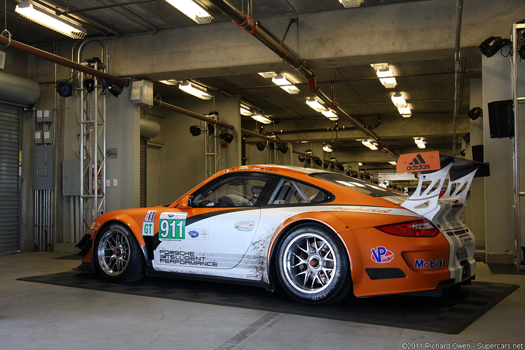 2010 Porsche 911 GT3 R Hybrid Gallery
