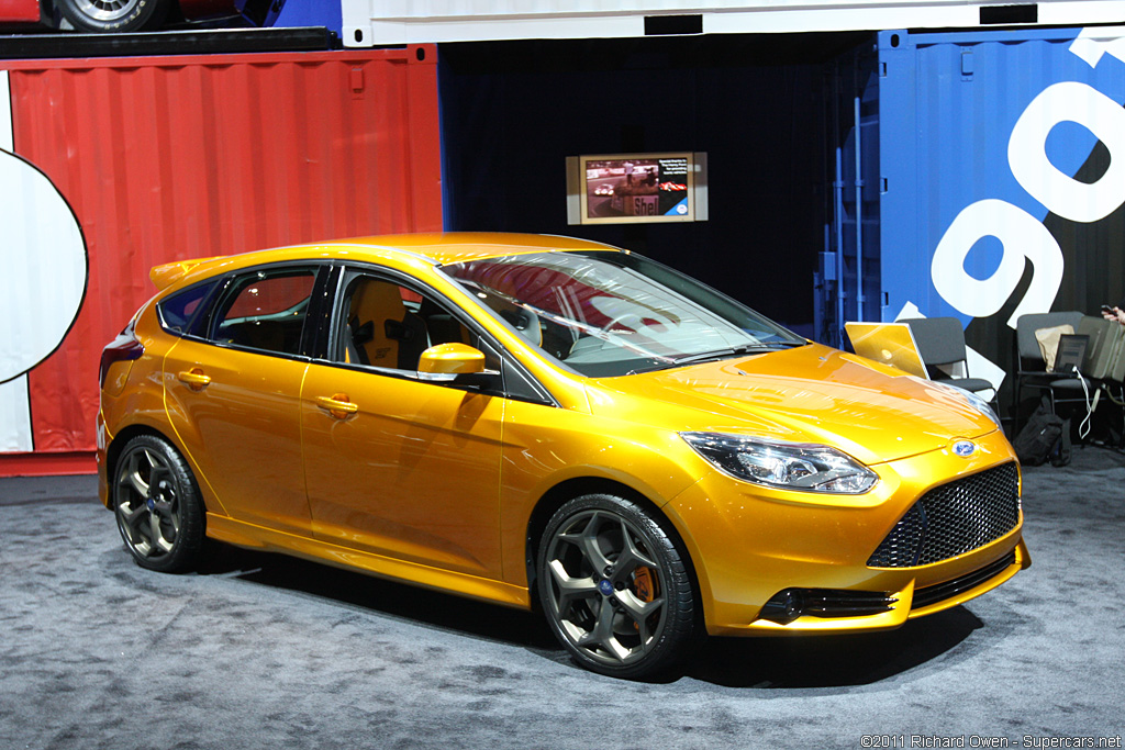 2012 Ford Focus ST Gallery