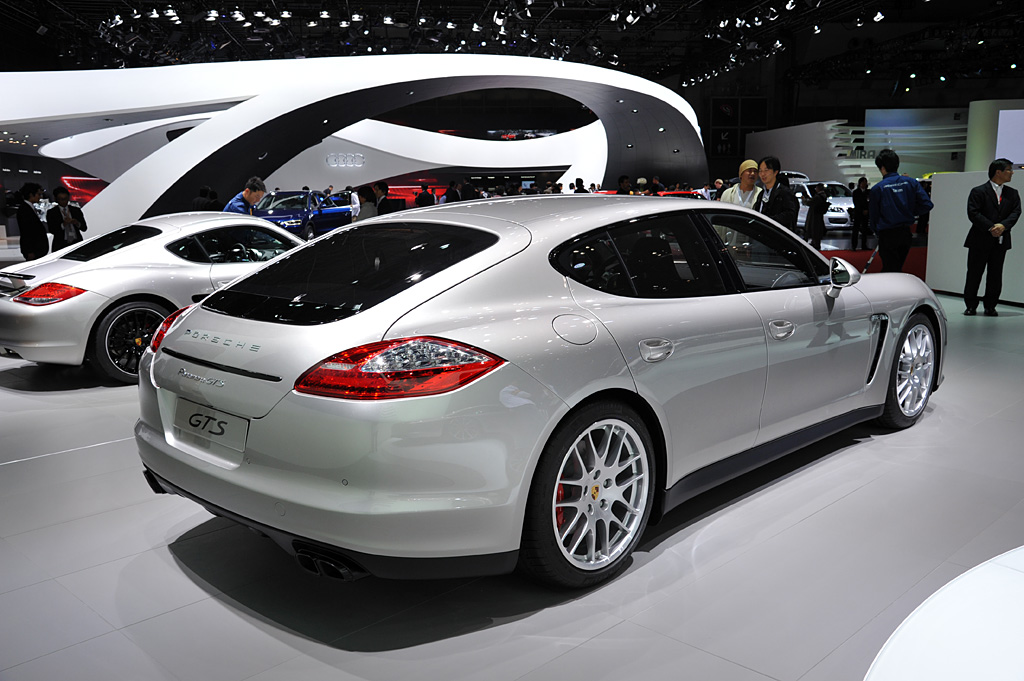 2012 Porsche Panamera GTS Gallery