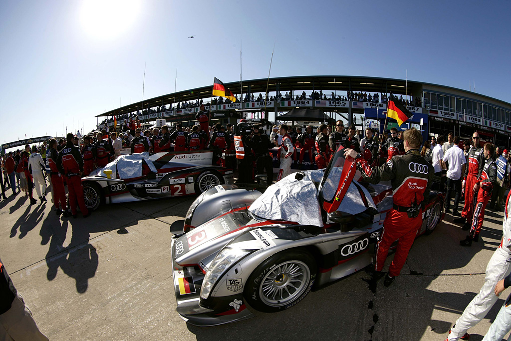 2011 Audi R18 TDI Gallery