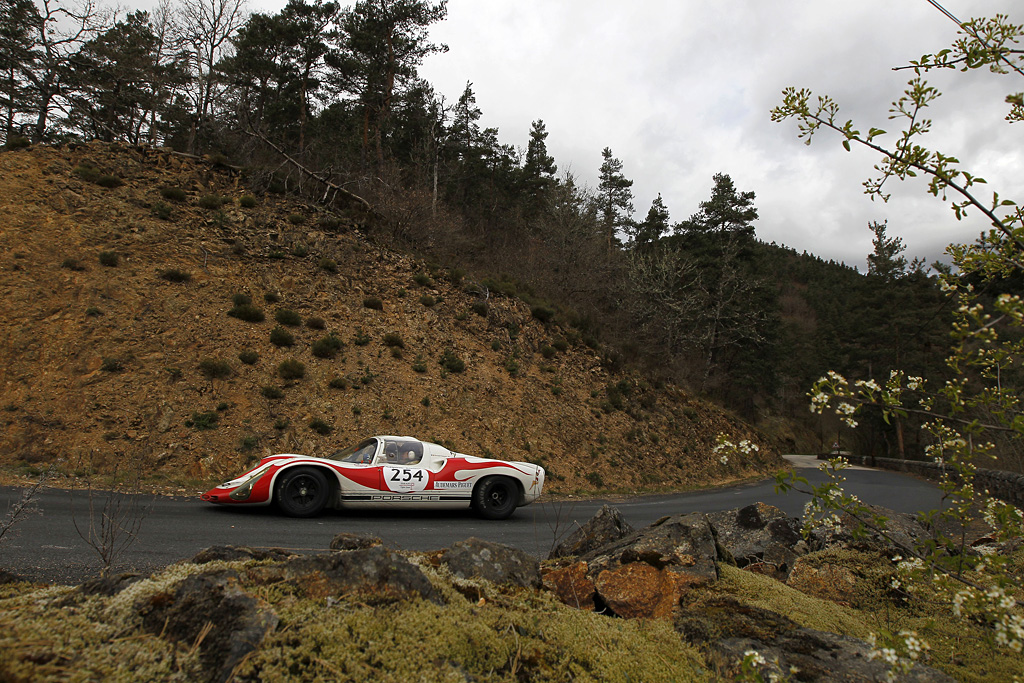 1967 Porsche 910 Gallery