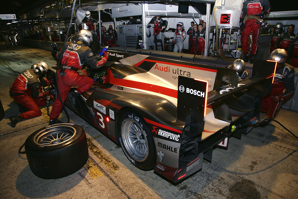 2011 Audi R18 TDI Gallery