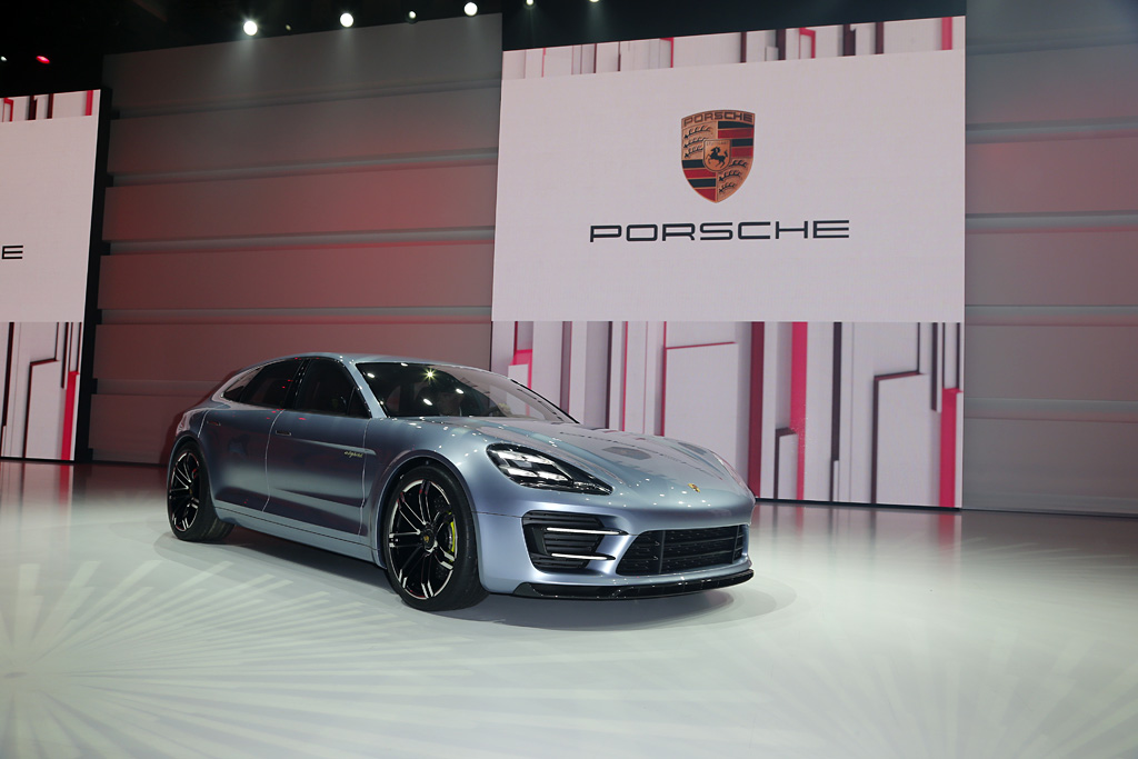 2012 Porsche Panamera Sport Turismo Gallery