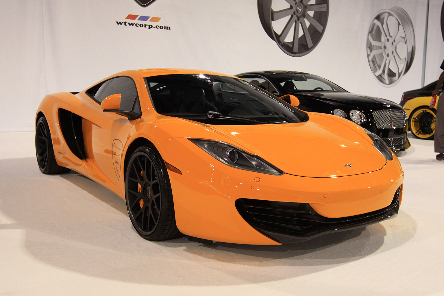 2010 McLaren MP4-12C Gallery