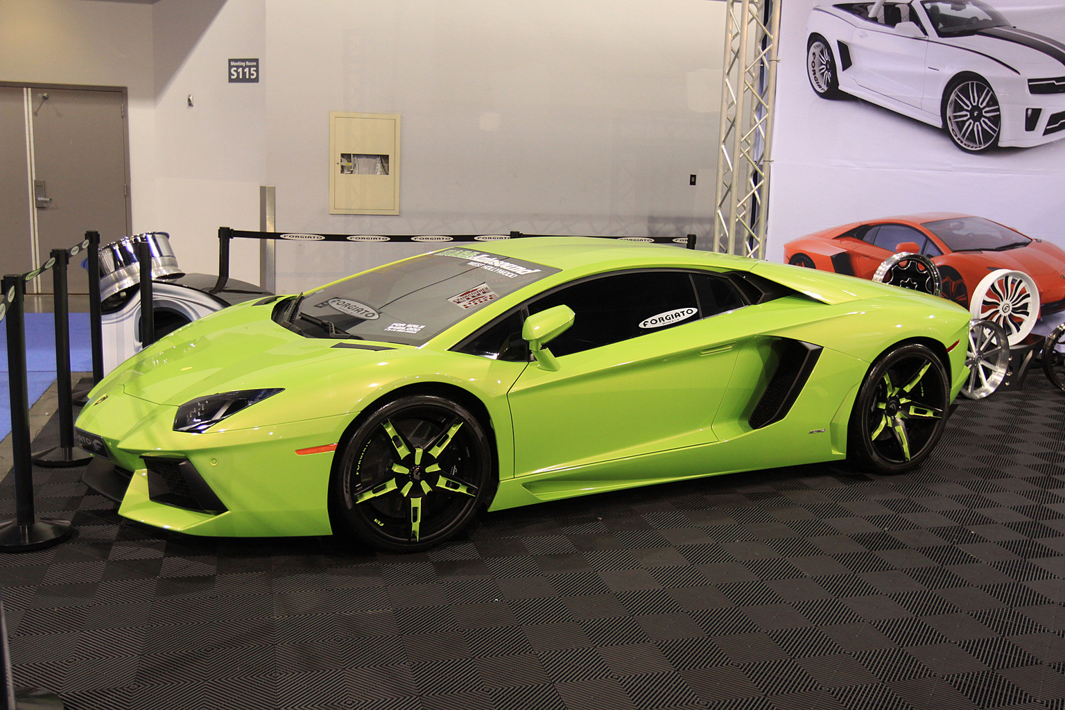 2012 Lamborghini Aventador LP 700-4 Gallery