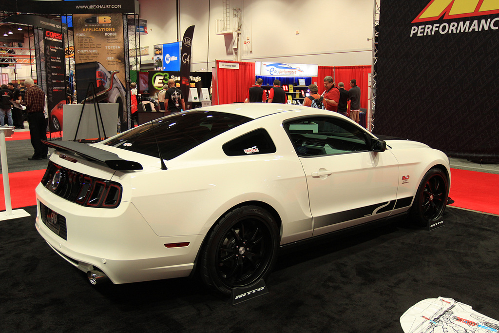 2011 Ford Mustang GT Coupe 5.0 Gallery