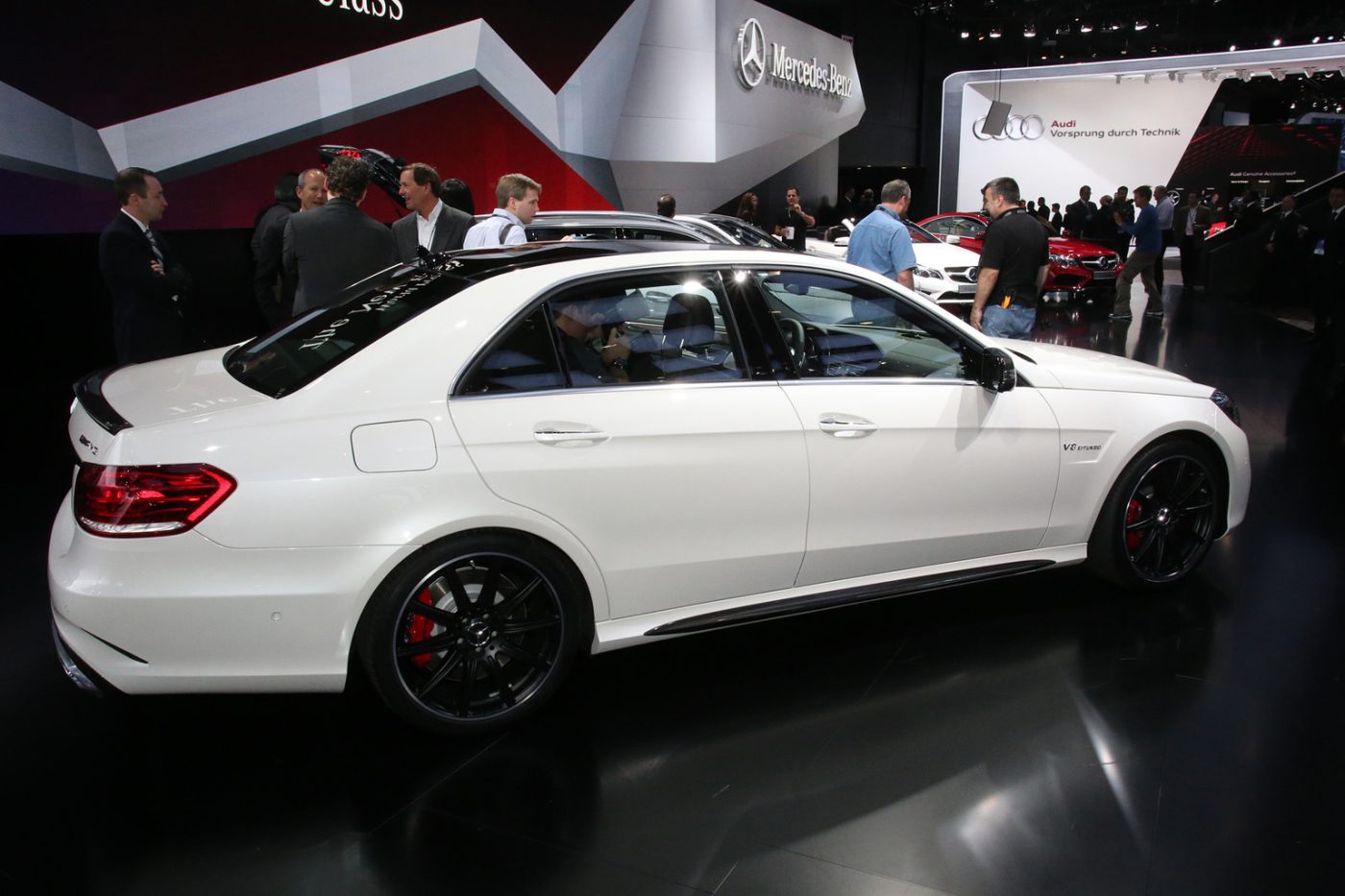 2013 Mercedes-Benz E 63 AMG Saloon Gallery