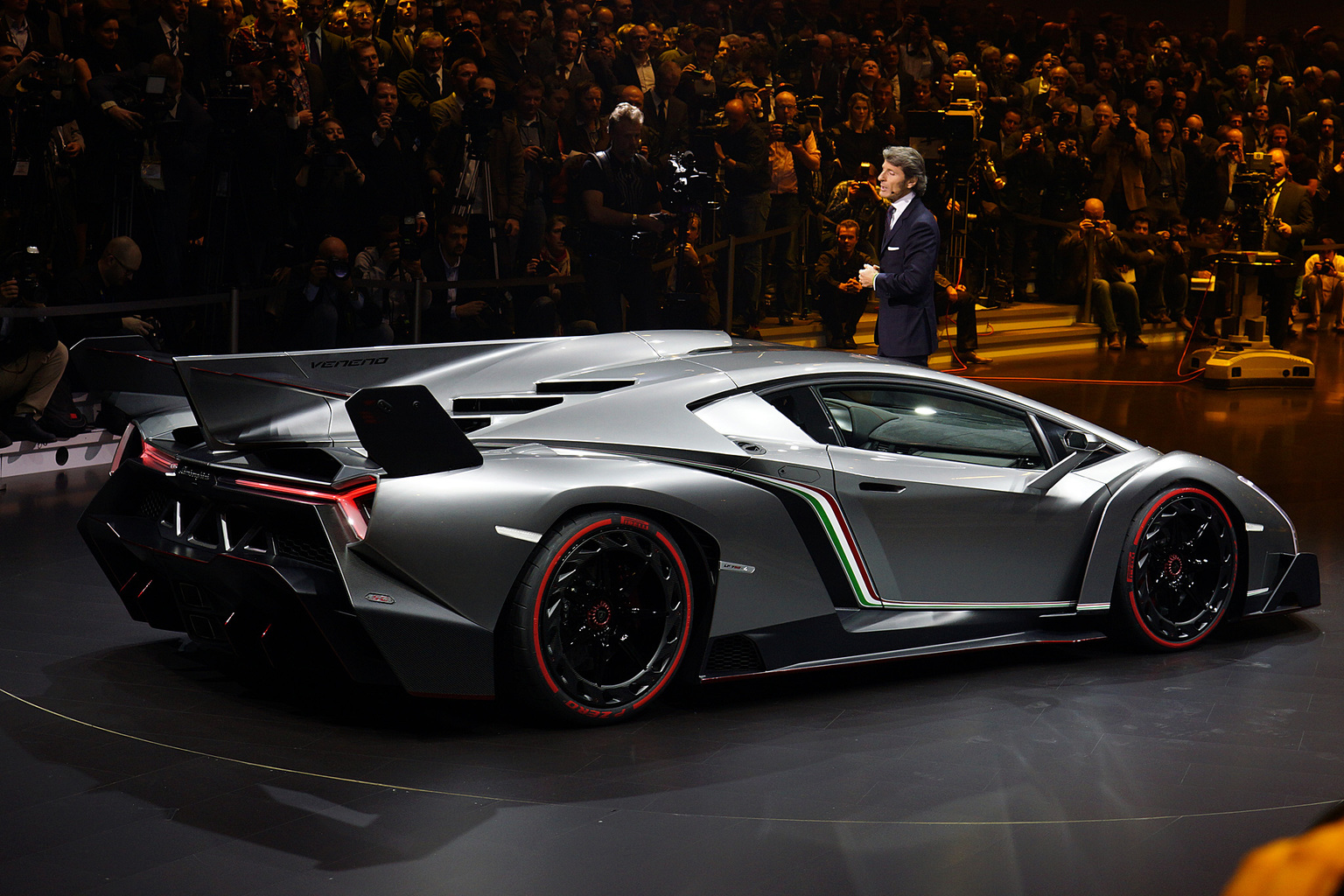 2013 Lamborghini Veneno Gallery