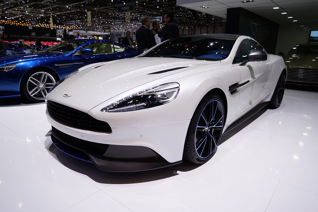 2013 Aston Martin Vanquish Gallery