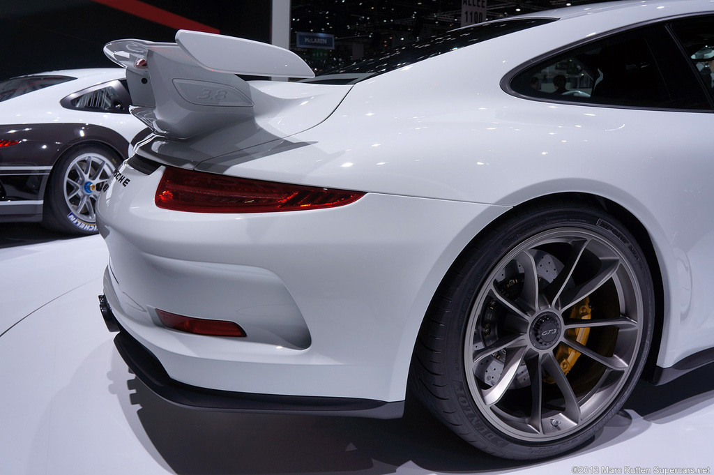 2013 Porsche 911 GT3 Gallery