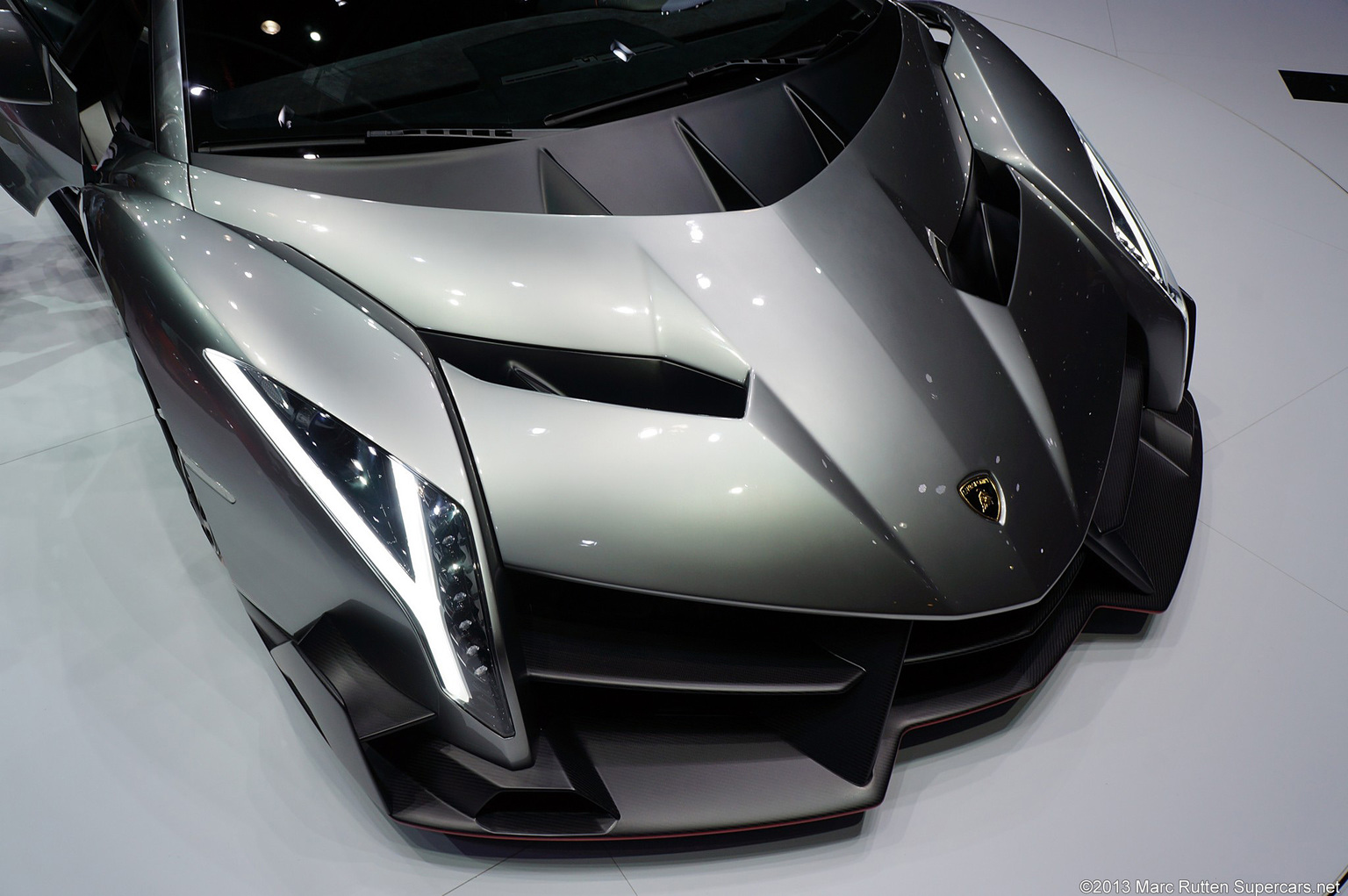 2013 Lamborghini Veneno Gallery