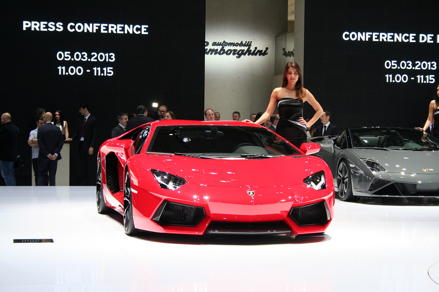 2012 Lamborghini Aventador LP 700-4 Gallery