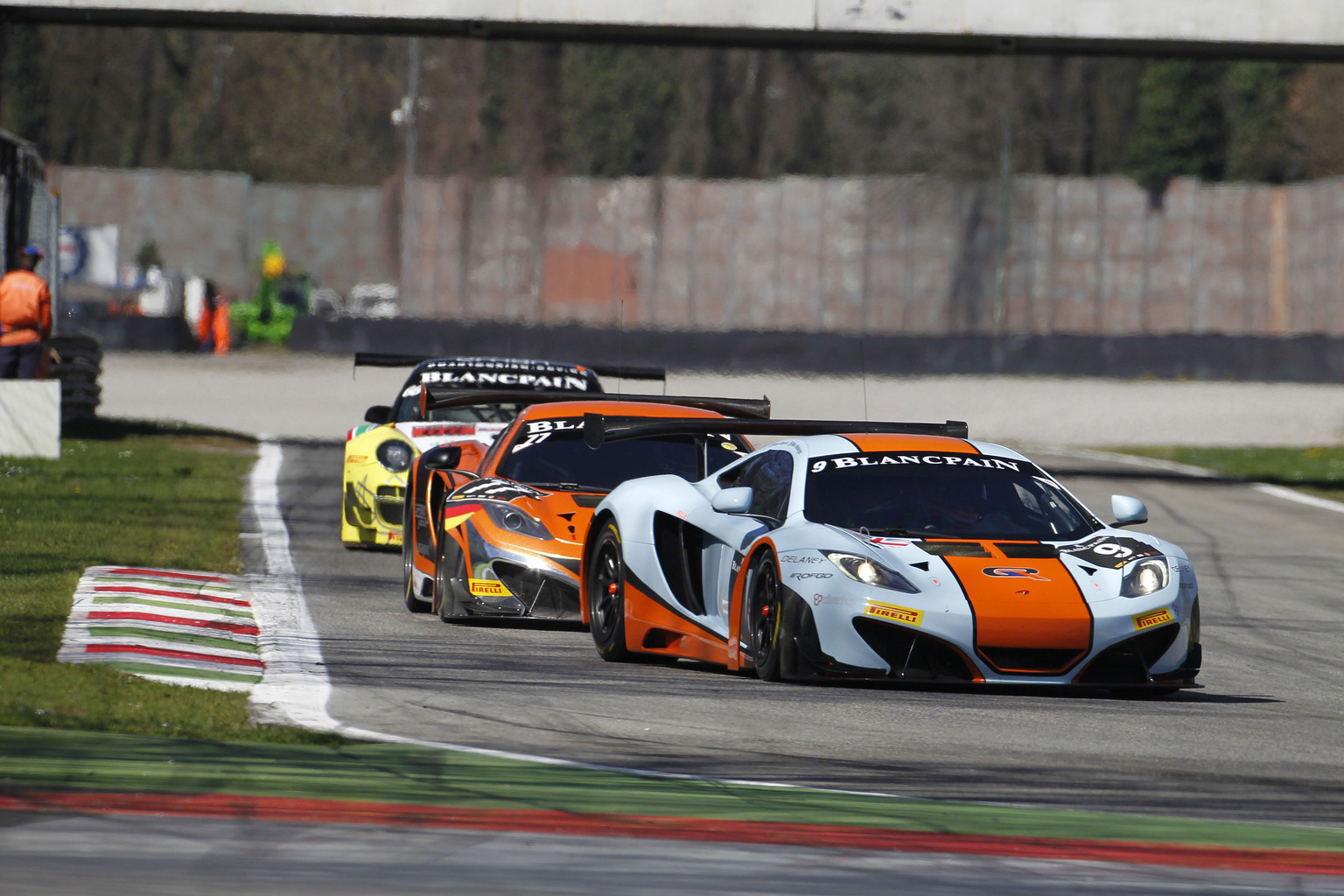 2011 McLaren MP4-12C GT3 Gallery