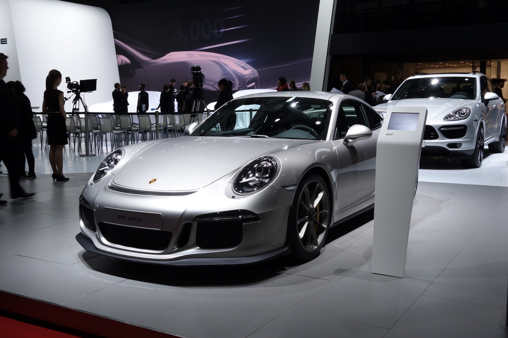 2013 Porsche 911 GT3 Gallery