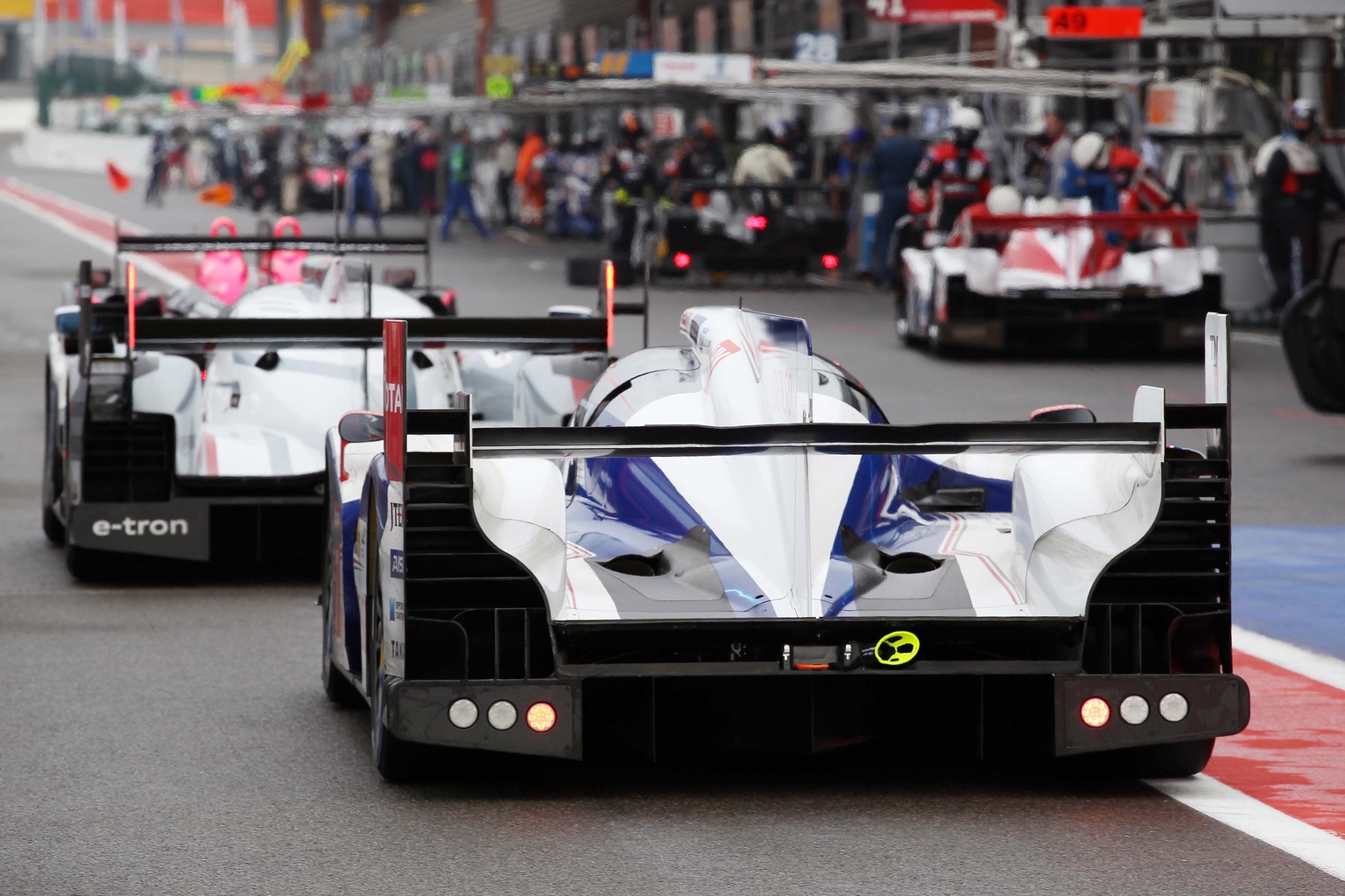 2013 Toyota TS030 Hybrid Gallery