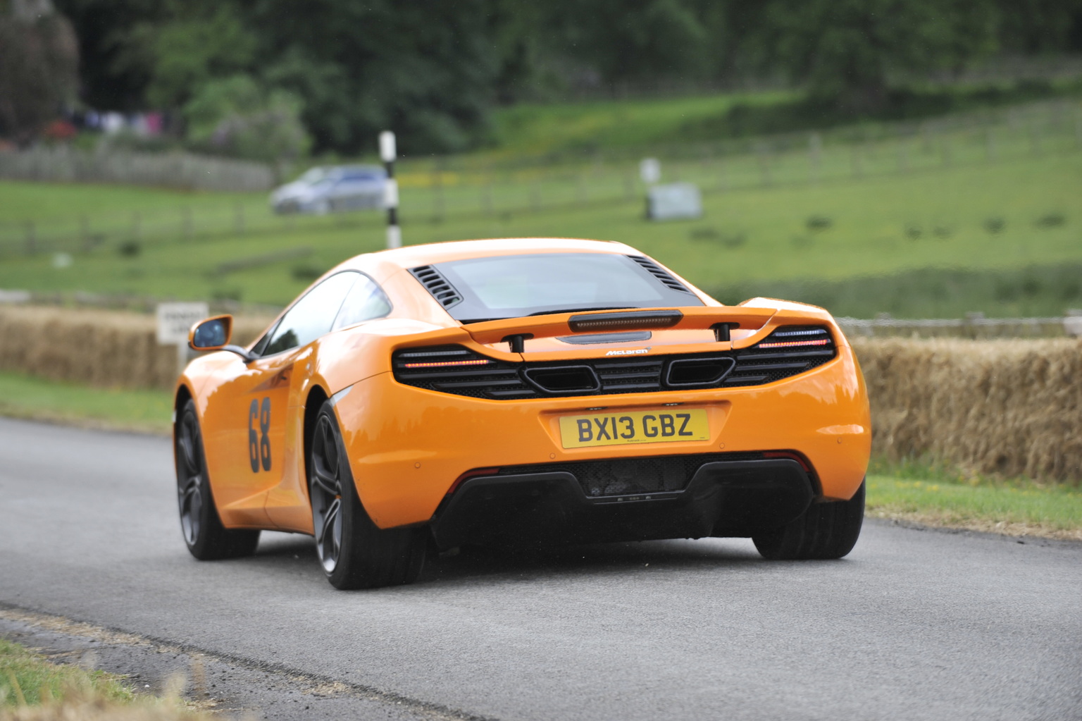 2010 McLaren MP4-12C Gallery