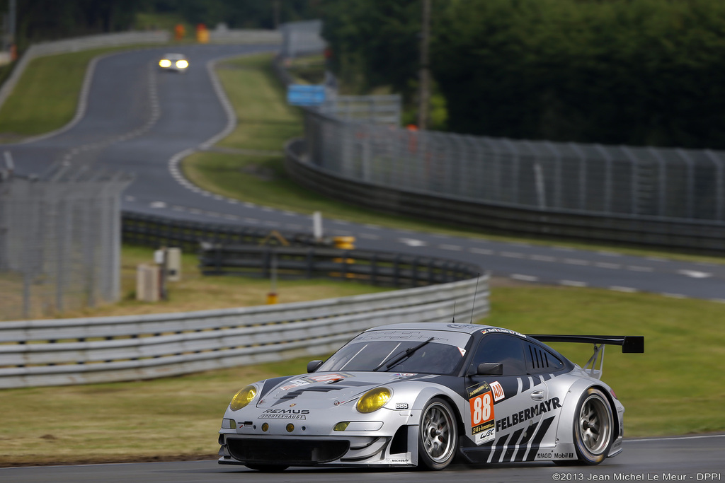 2011 Porsche 911 GT3 RSR Gallery