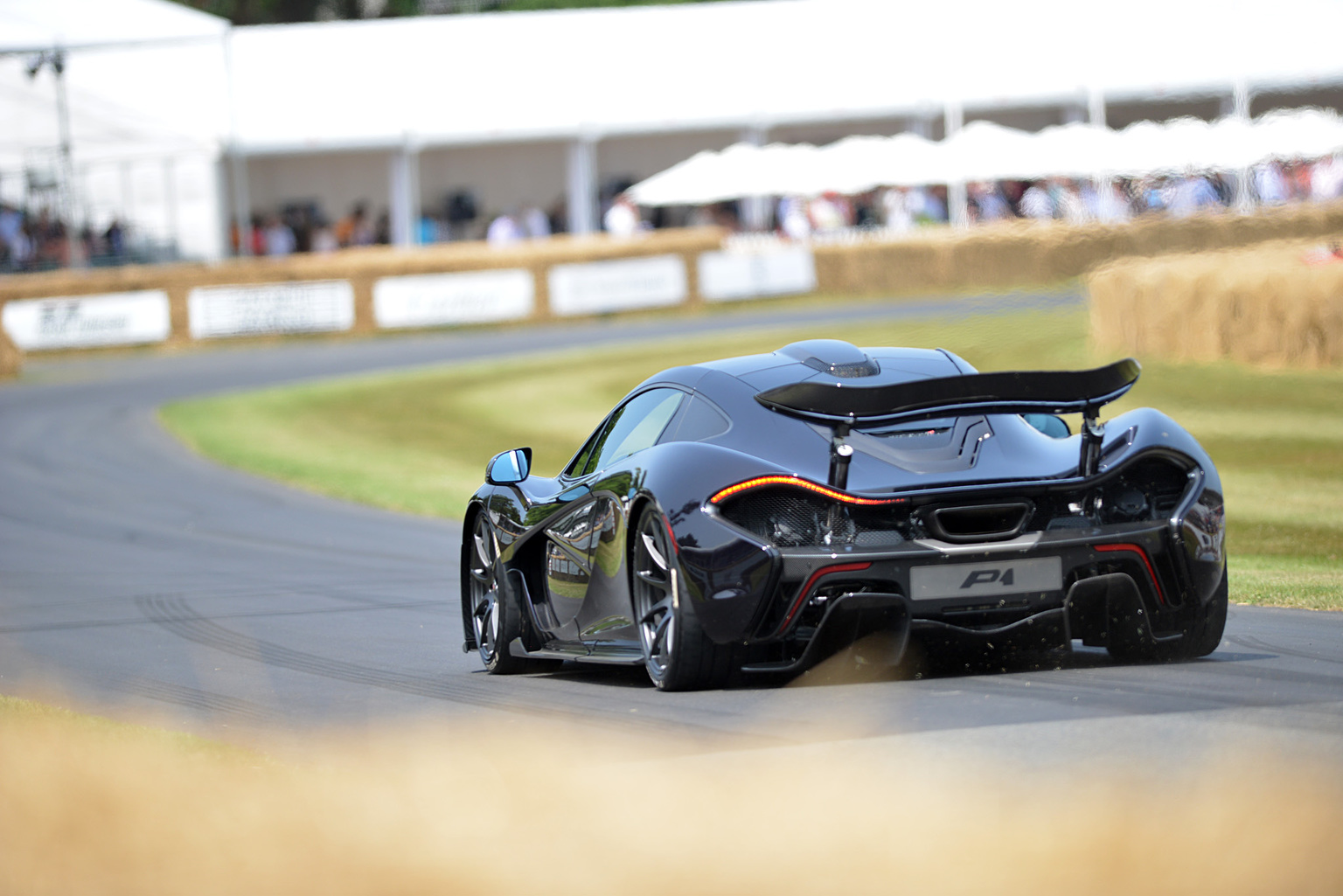 2013 McLaren P1 Gallery