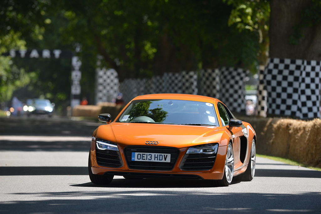 2013 Audi R8 V10 plus