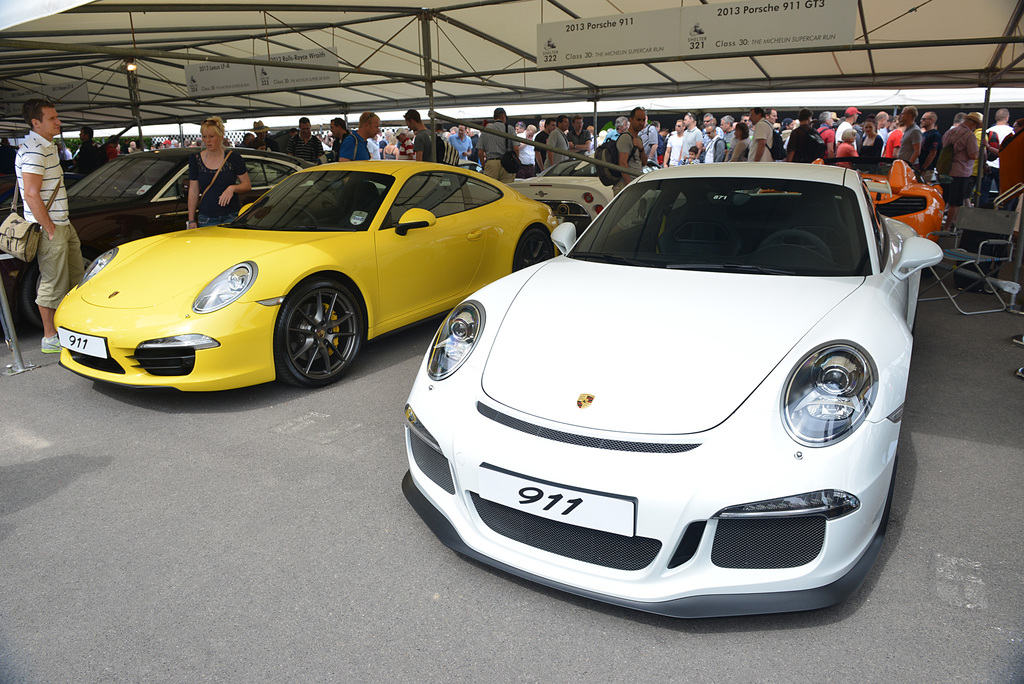 2013 Porsche 911 GT3 Gallery