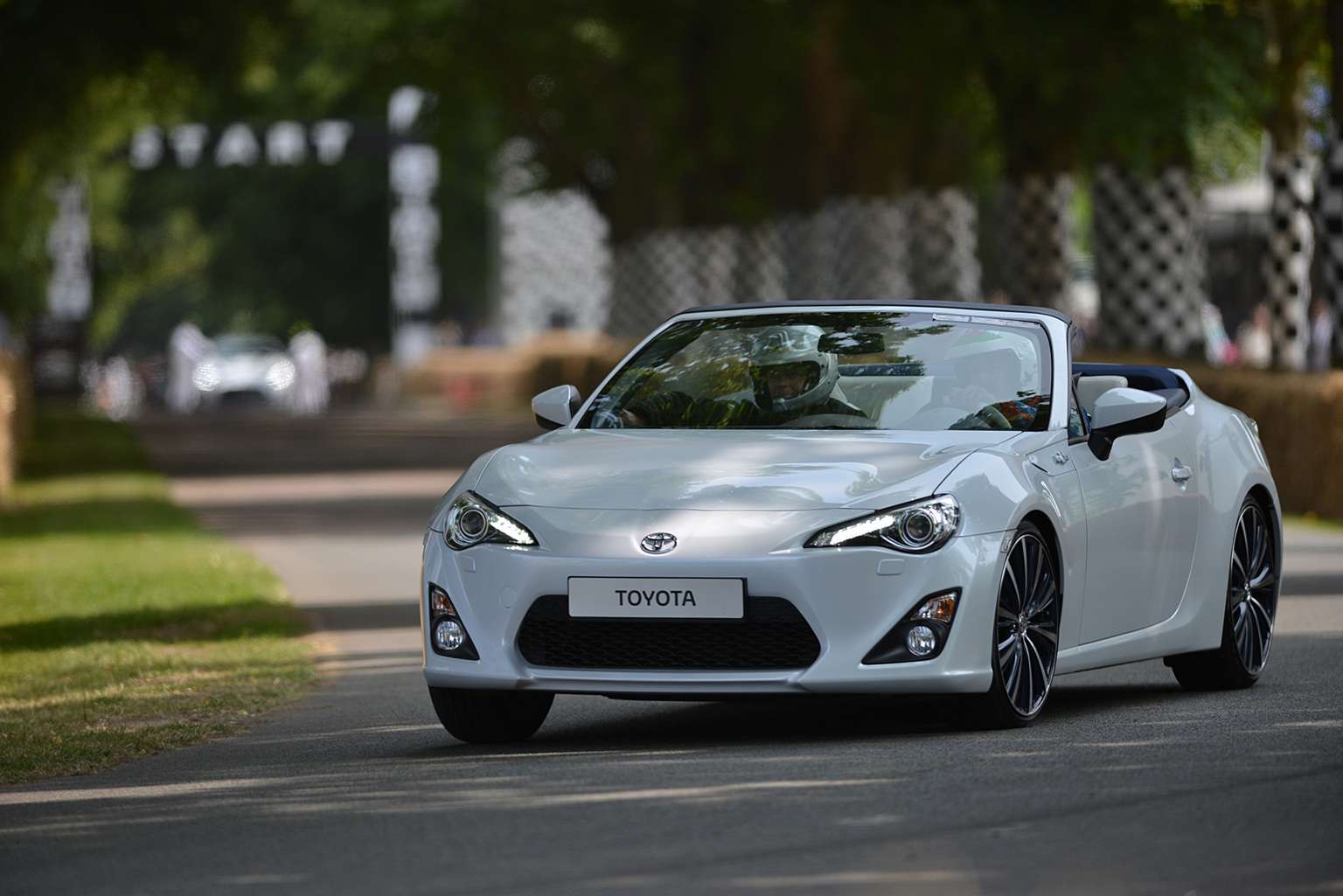 2013 Toyota GT 86 Open concept Gallery