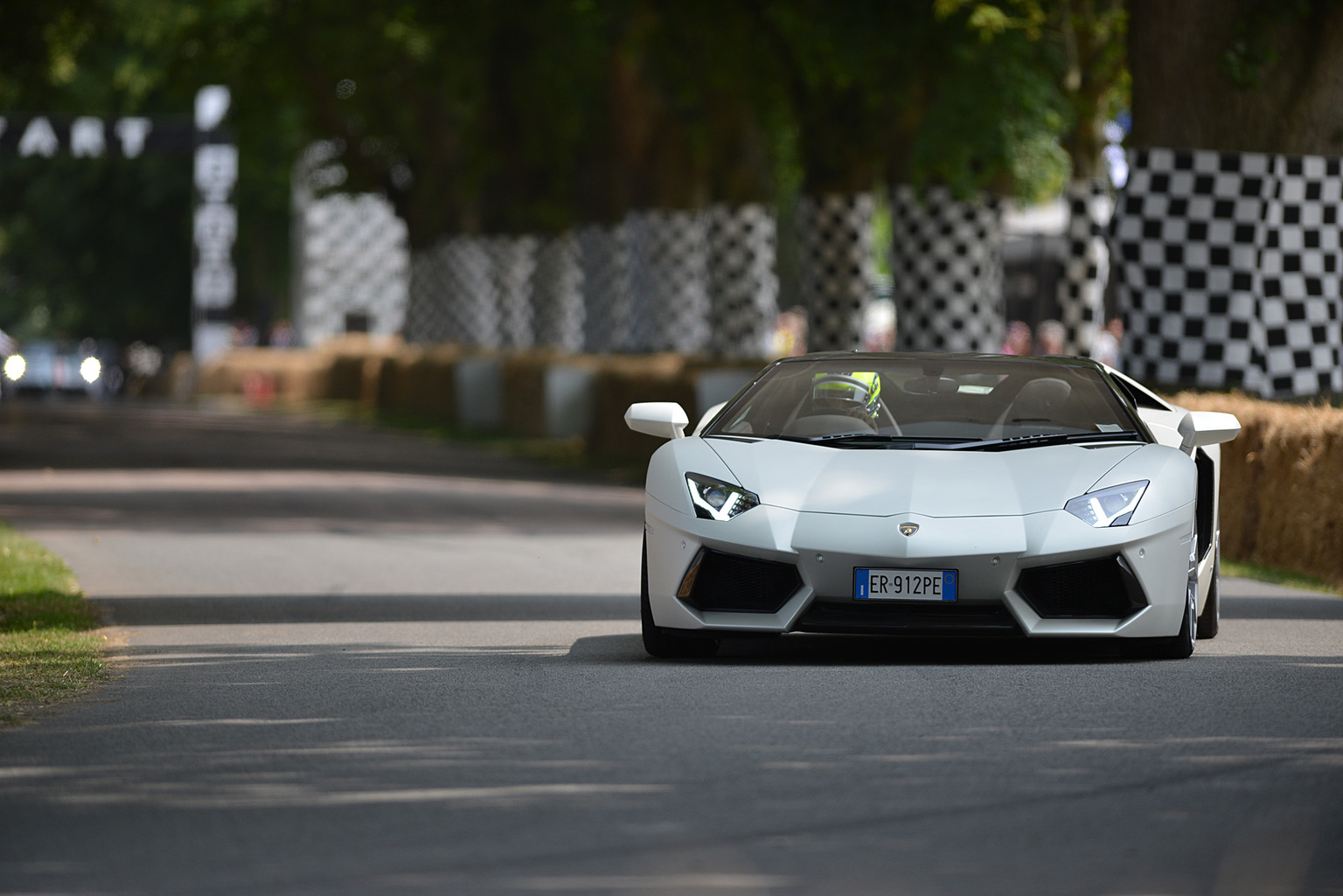 2012 Lamborghini Aventador LP 700-4 Gallery