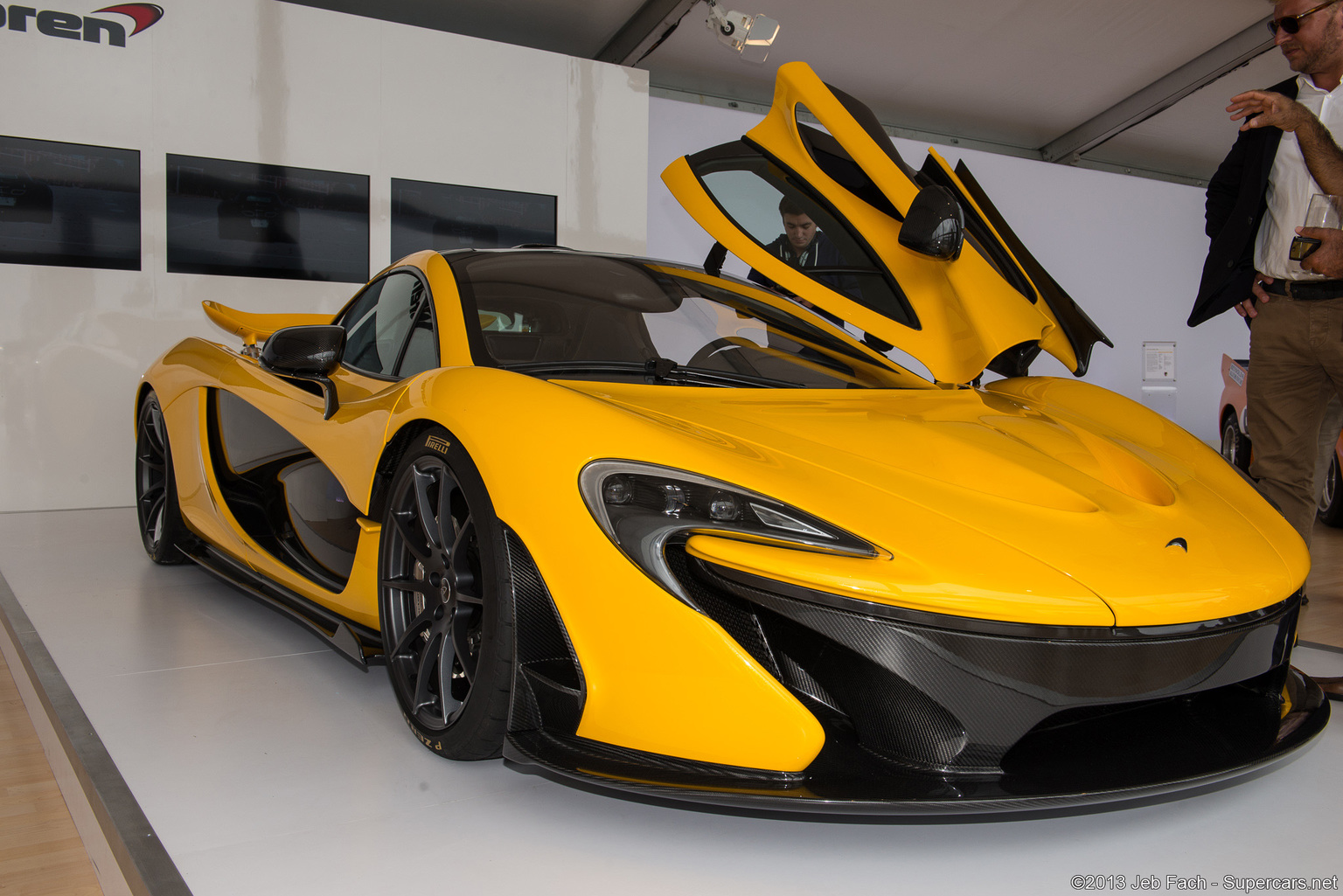 2013 McLaren P1 Gallery