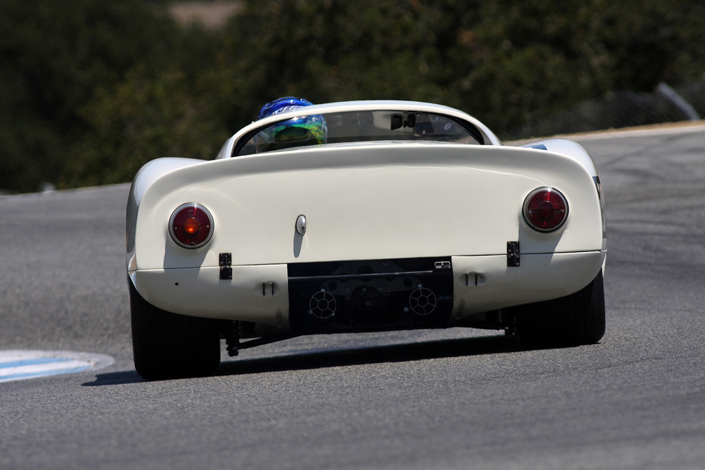 1967 Porsche 910 Gallery