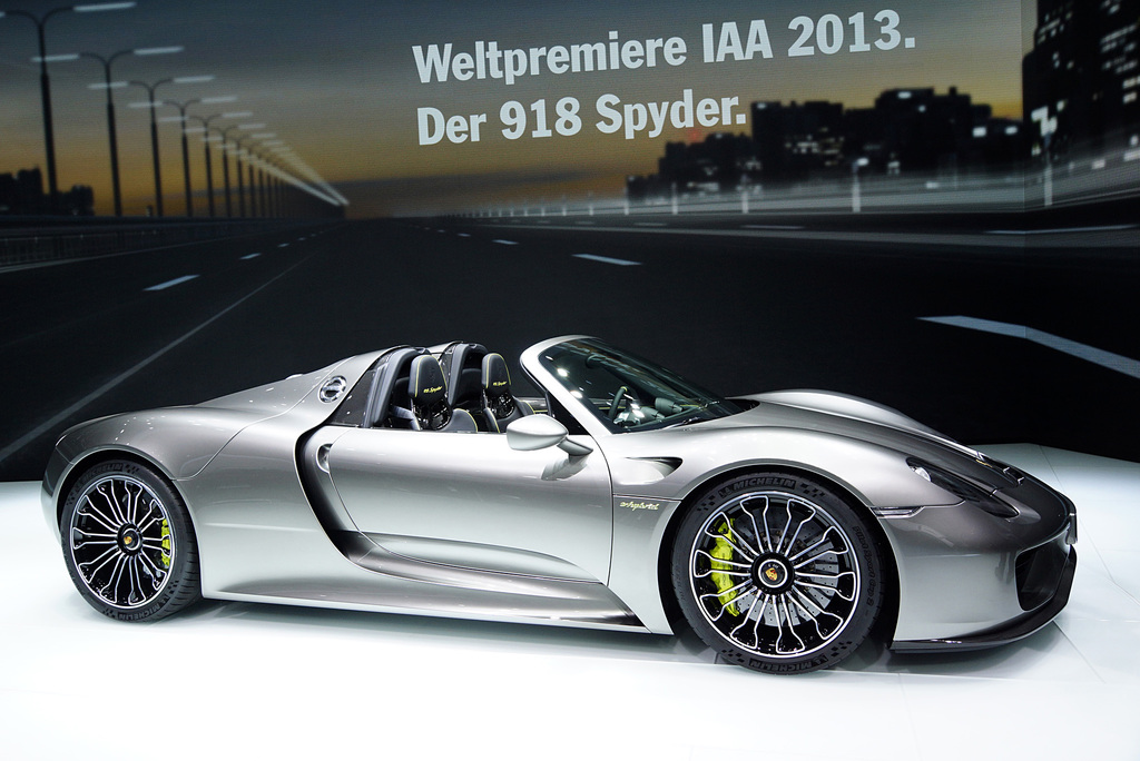 2013 Porsche 918 Spyder Gallery