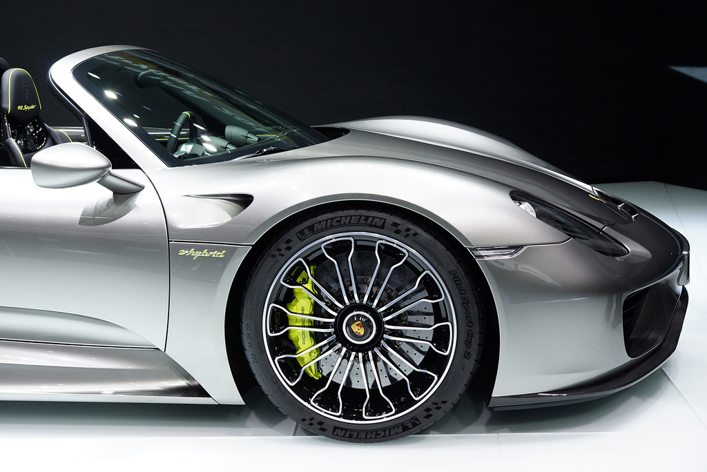 2013 Porsche 918 Spyder Gallery