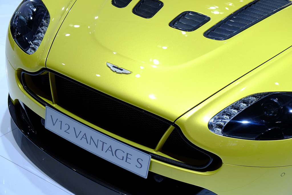 2013 Aston Martin V12 Vantage S Gallery