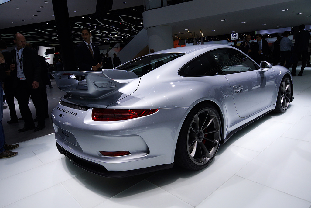 2013 Porsche 911 GT3 Gallery