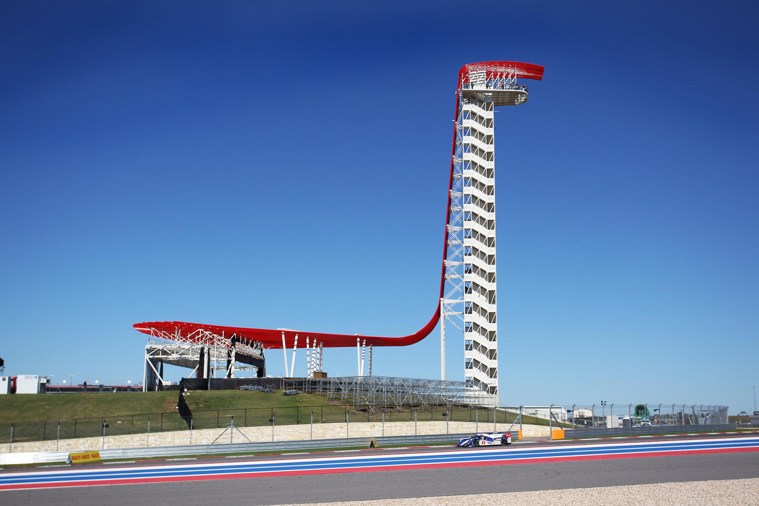 2013 Toyota TS030 Hybrid Gallery