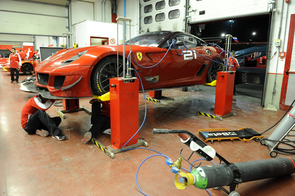 2012 Ferrari 599XX Evoluzione Gallery