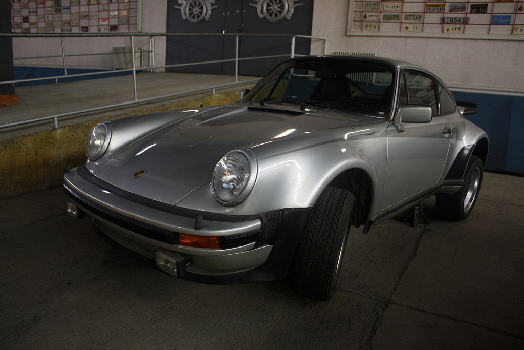 1975 Porsche 911 Turbo 3.0 Coupé Gallery