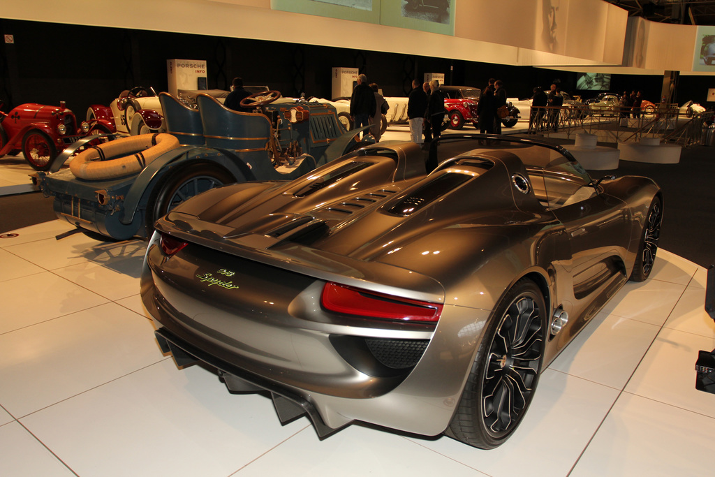 2013 Porsche 918 Spyder Gallery