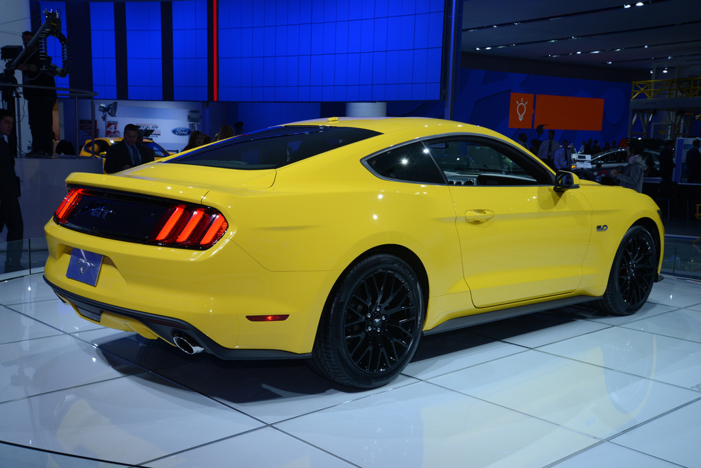 2015 Ford Mustang GT Gallery