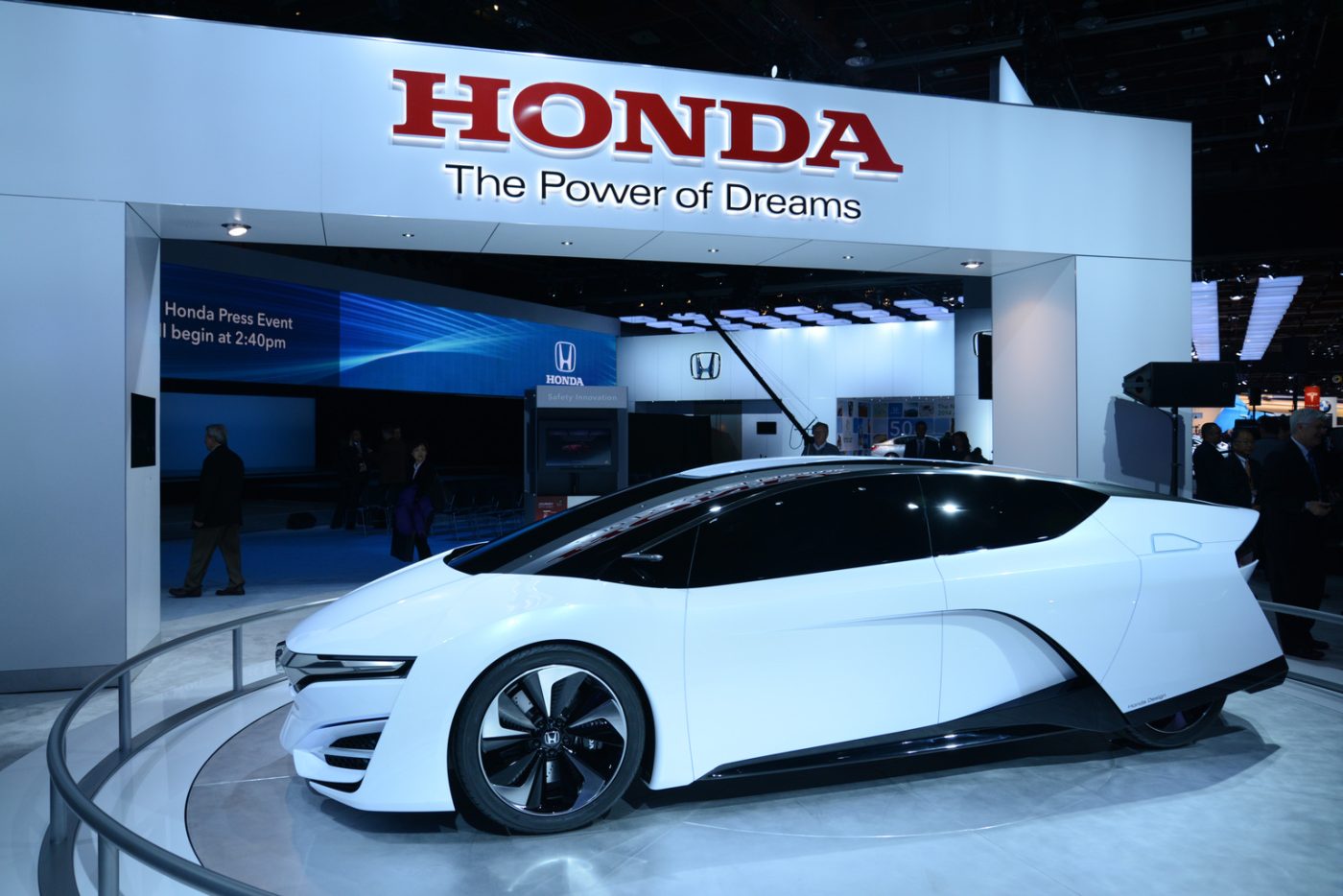 2013 Honda FCEV Concept Gallery