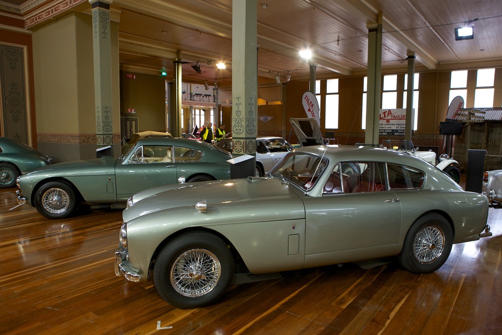 1953 Aston Martin DB2/4 Gallery