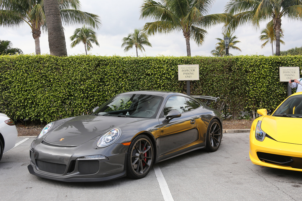 2013 Porsche 911 GT3 Gallery