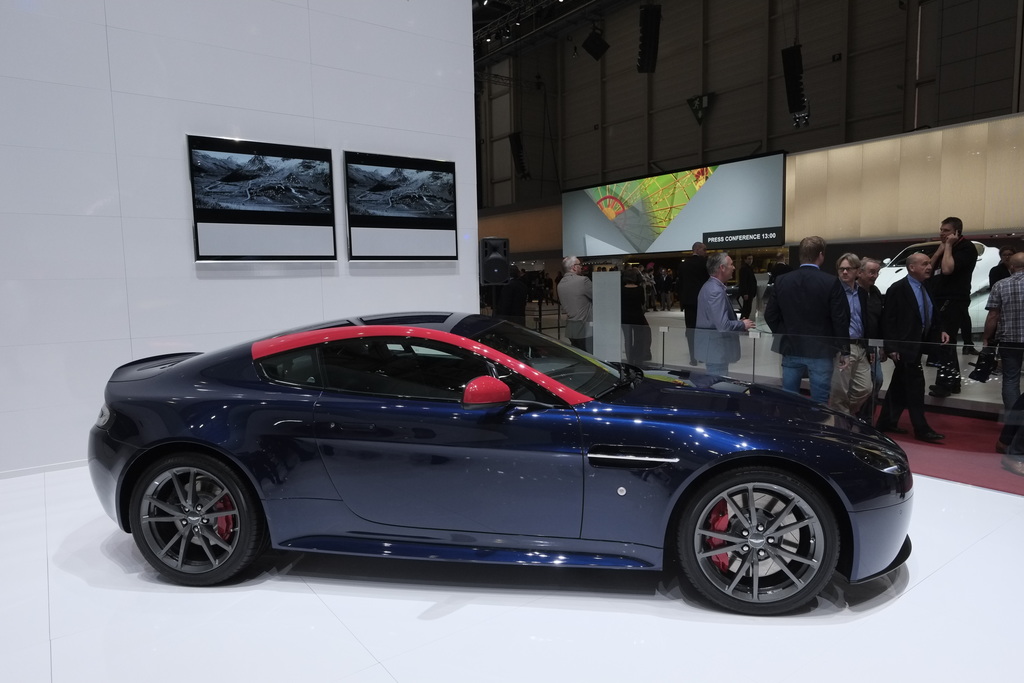 2014 Aston Martin V8 Vantage N430 Gallery