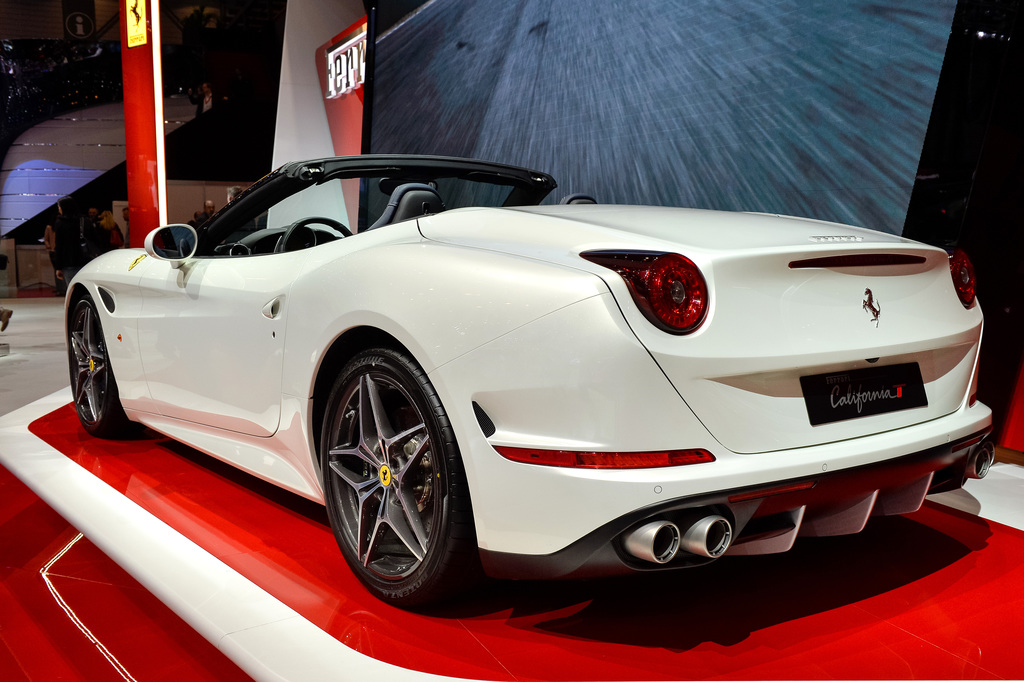 2014 Ferrari California T Gallery