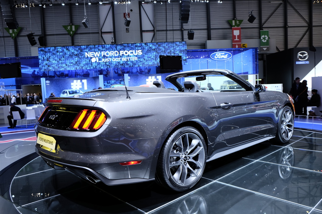 2015 Ford Mustang GT Gallery