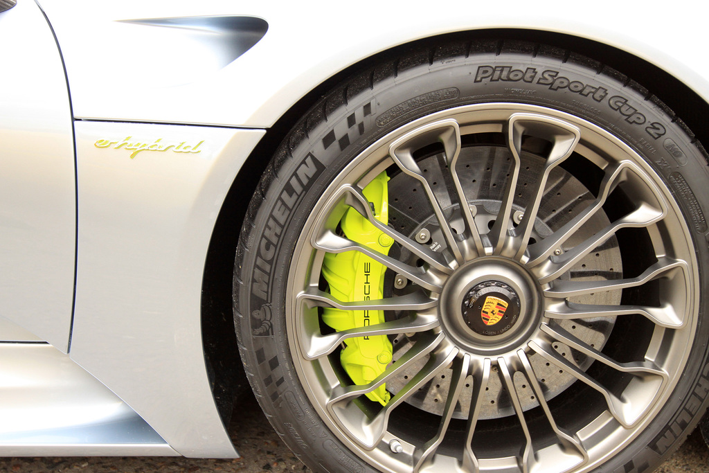 2013 Porsche 918 Spyder Gallery